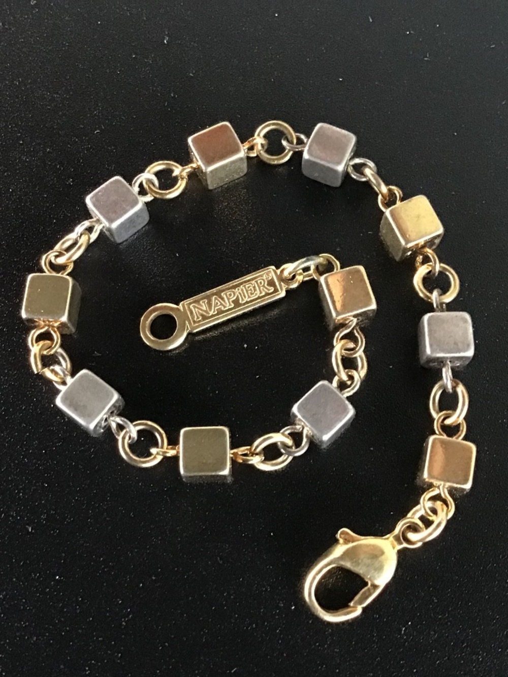 Vintage Signed Napier 1980s Two Tone Cube Link Bracelet 7” Minimalist